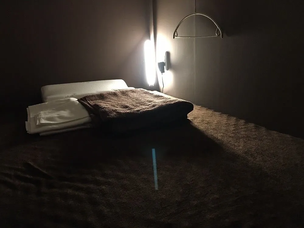 Хостел Book Tea Bed Ginza Токио