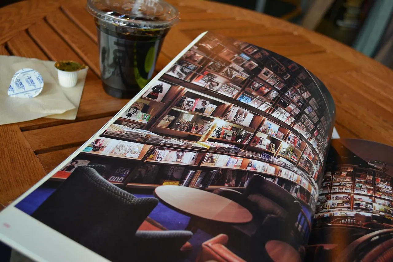 Хостел Book Tea Bed Ginza Токио