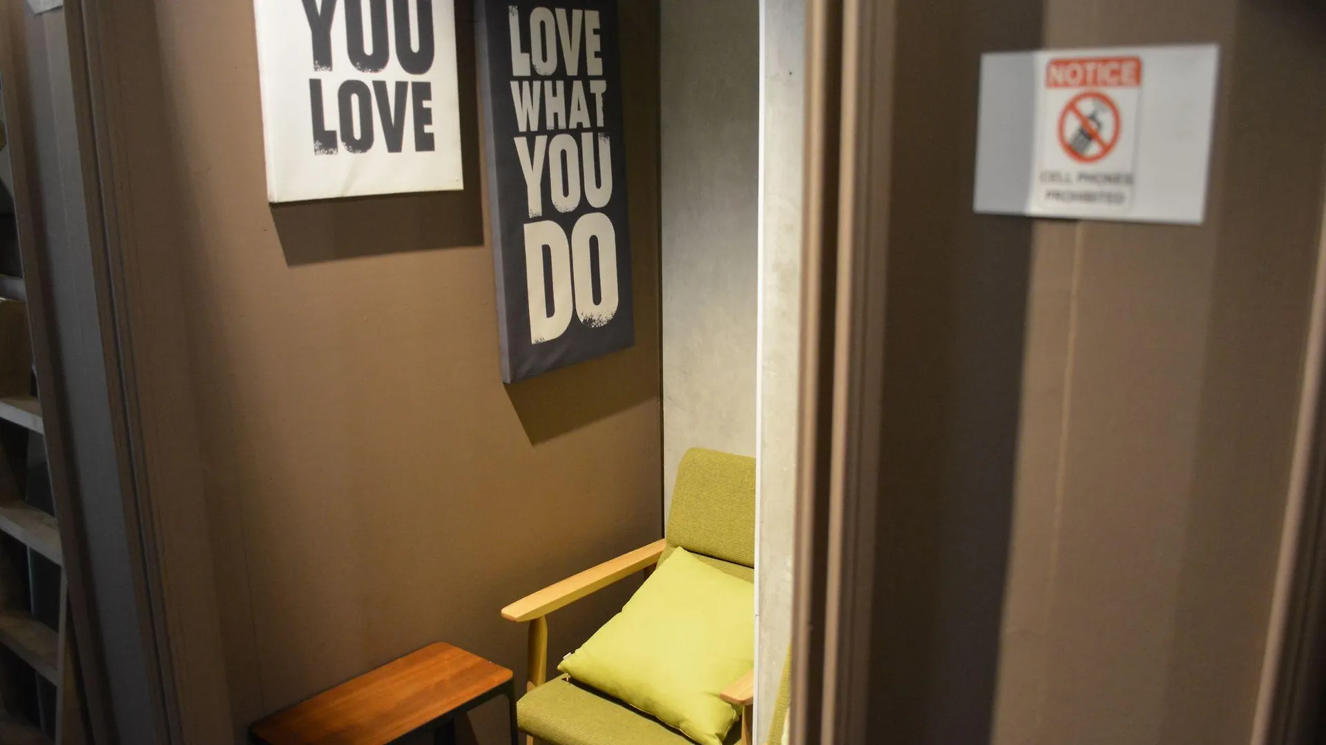 Хостел Book Tea Bed Ginza Токио
